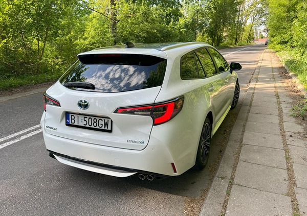 Toyota Corolla cena 90000 przebieg: 25600, rok produkcji 2021 z Białystok małe 781